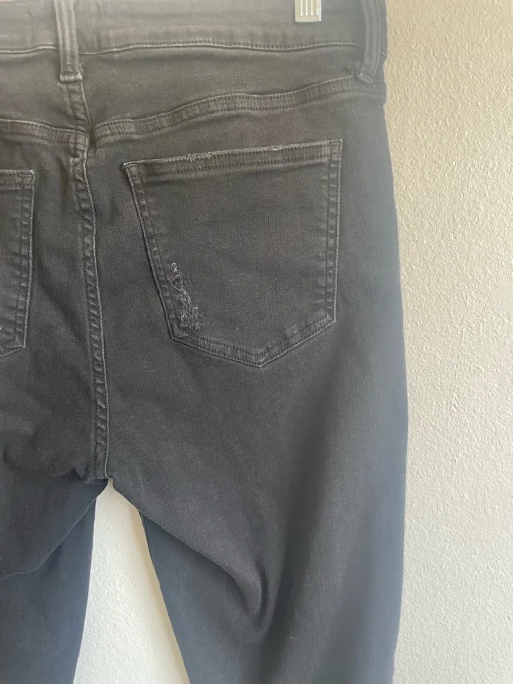 Pistola Denim Jeans Sz 31 Black Cropped Raw Hem Distressed High Rise Straight